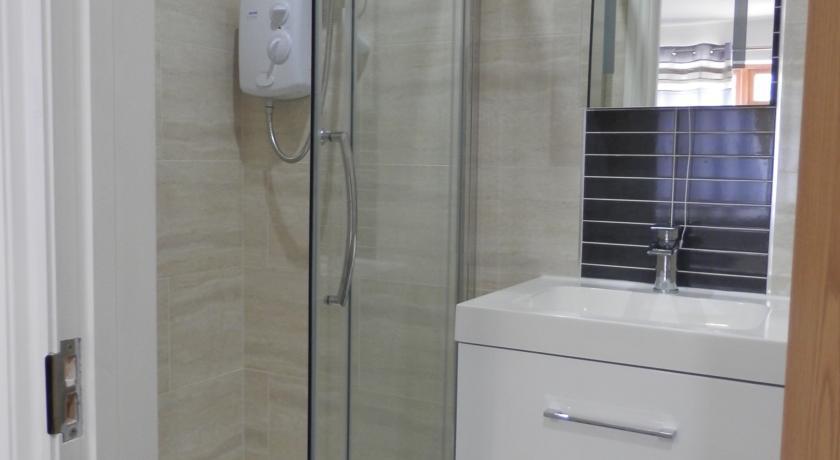 Heathrow Travellers Hub Bed & Breakfast Hounslow Ngoại thất bức ảnh