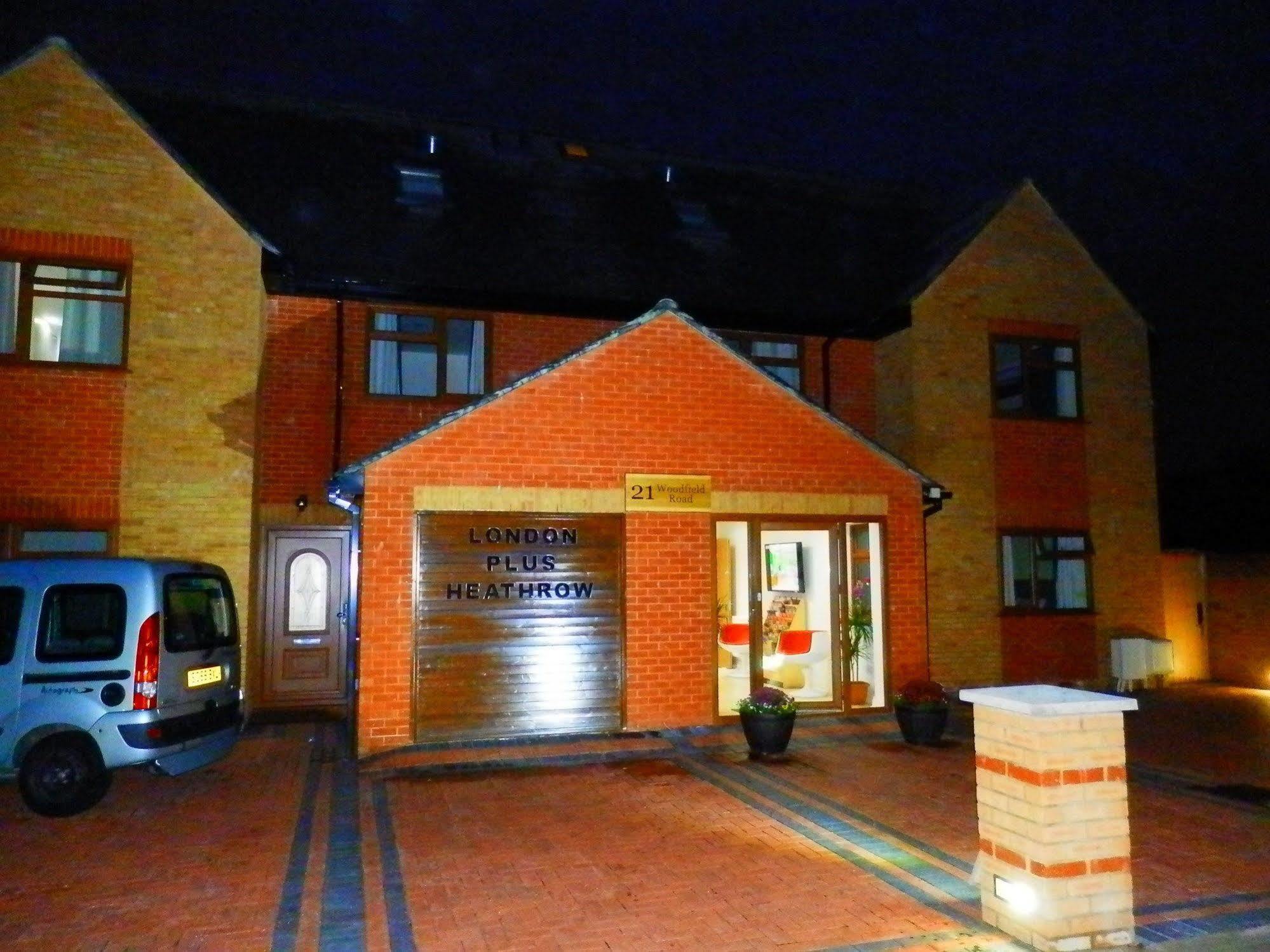 Heathrow Travellers Hub Bed & Breakfast Hounslow Ngoại thất bức ảnh